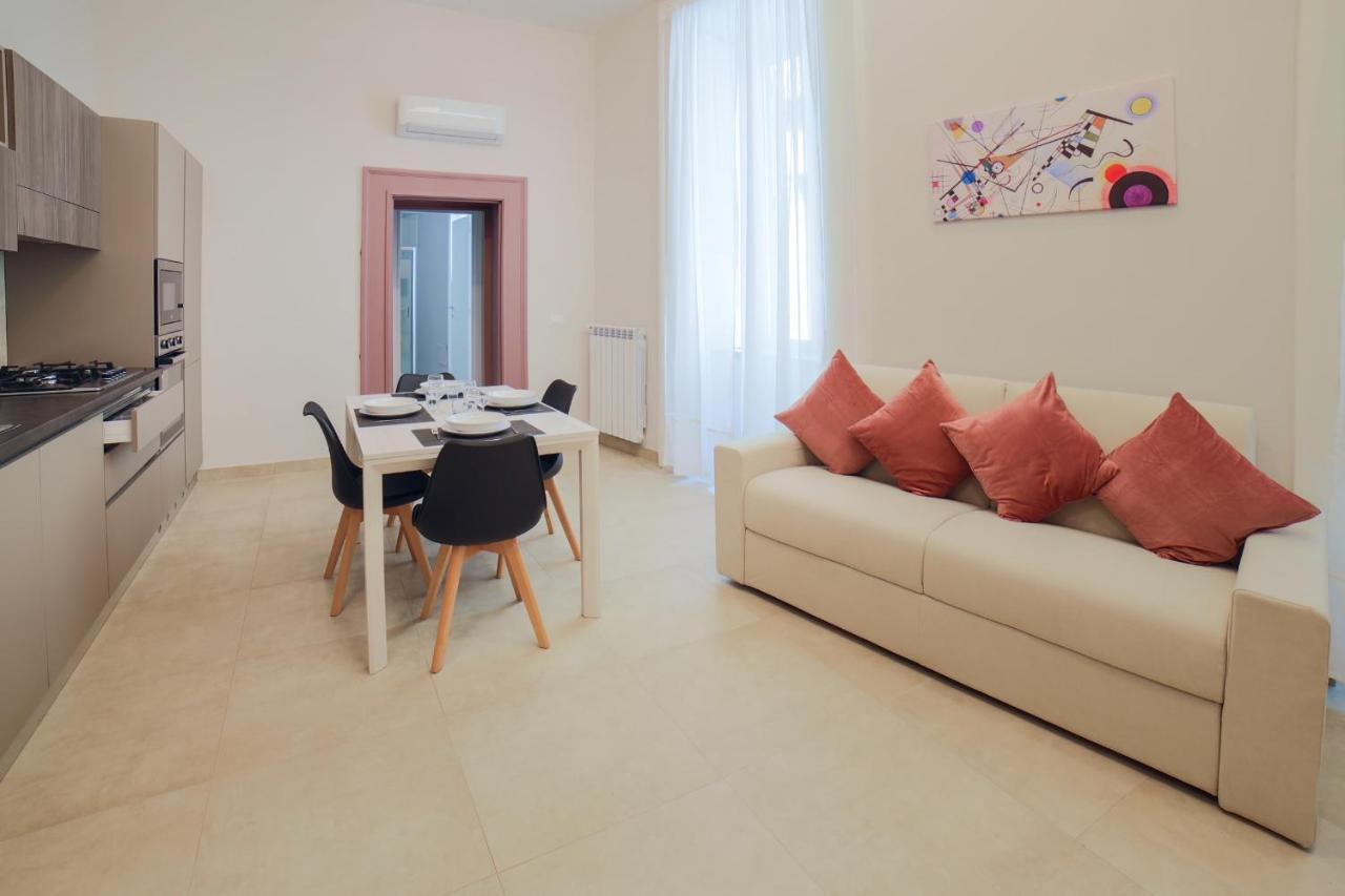 Appartement Dimora Museo à Naples Extérieur photo